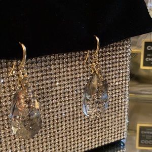 Drop crystal earrings
